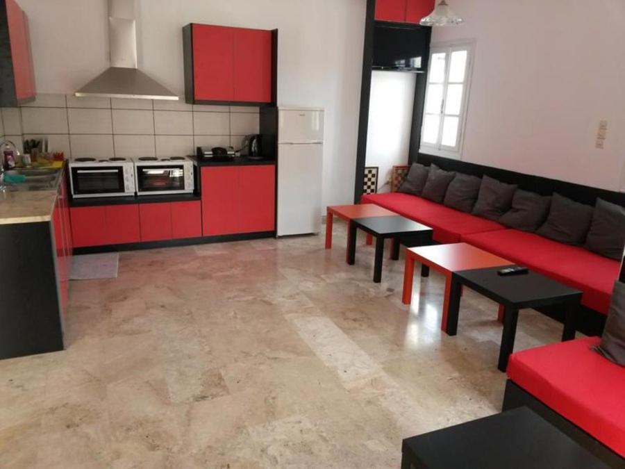 Fira Backpackers Place Exterior photo